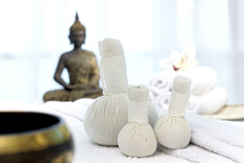 Buddha statue Thai Massage accessories